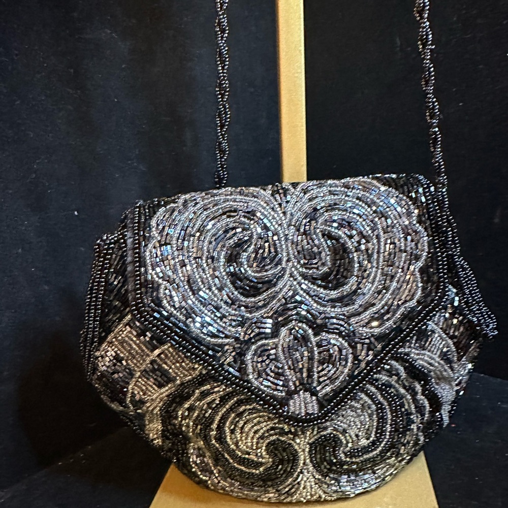 La Regale Elegant Black and Silver Beaded Evening Bag - Picture 8 of 9